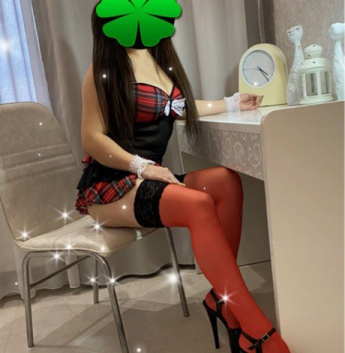 Антония, 19